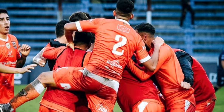 Fútbol | Agónico triunfo de Estrella del Sur ante General Lamadrid por la fecha 12