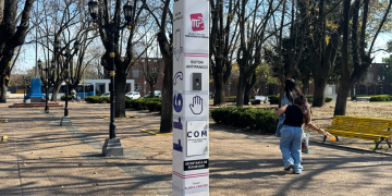 Seguridad | Nuevo tótem con botón antipánico en la plaza Belisario Roldán de Guernica