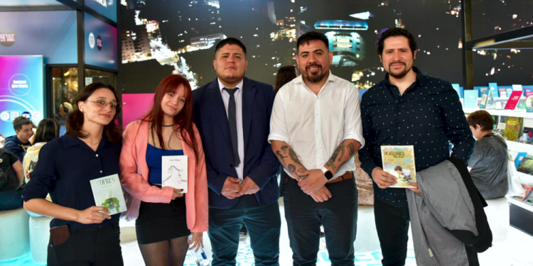 Presidente Perón | Con la voz de sus poetas, el distrito hizo presencia en la Feria del Libro