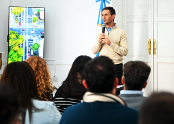 San Vicente | Tras su viaje a China, Mantegazza impulsa un Parque de Electromovilidad en el distrito