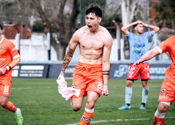 Fútbol | Agónico triunfo de Estrella del Sur frente a Yupanqui en el Lorenzo Arandilla