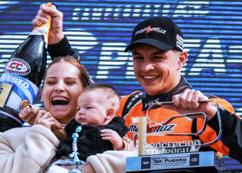 TC Pista | Gastón Iansa ganó su primera carrera y lo festejó con su hijo en el podio
