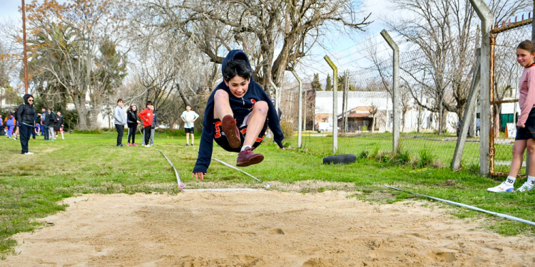 Juegos Bonaerenses | Se disputó la etapa local de Atletismo en el Centro de Educación Física 93