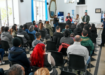 San Vicente | El Municipio entregó contratos de adjudicación de lotes en el barrio San José