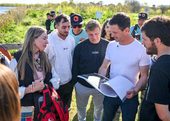 San Vicente | Mantegazza encabezó un operativo de limpieza de la Laguna del Ojo