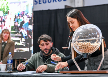 San Vicente | Realizaron el sorteo público de 200 viviendas en el barrio parque “Altos del Miriní”
