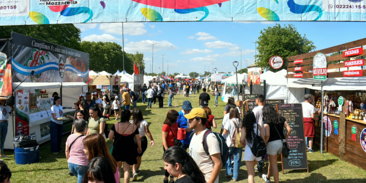 Festividades | Dieron a conocer la grilla de espectáculos de la Fiesta Provincial de la Mozzarella