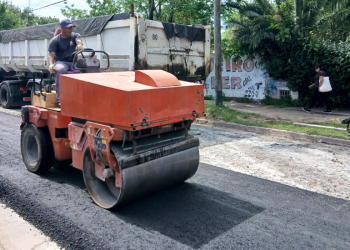 Presidente Perón | Repavimentan tres cuadras de la calle 103 en el barrio San Pablo