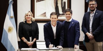 La Plata | Mantegazza firmó convenio con Provincia Leasing para adquirir bienes para el Municipio