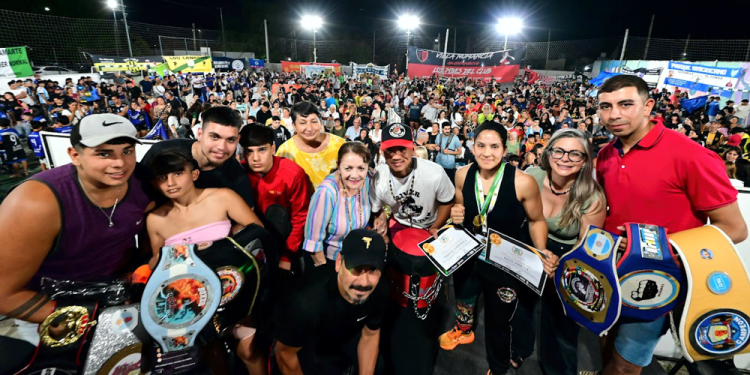 Presidente Perón | Cantero y Ferraro entregaron kits deportivos a clubes de barrio