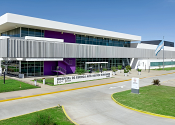 Salud | El plan de Milei para privatizar el hospital Cuenca Alta y desmantelar la alta complejidad en la región
