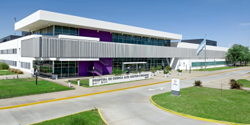 Salud | El plan de Milei para privatizar el hospital Cuenca Alta y desmantelar la alta complejidad en la región