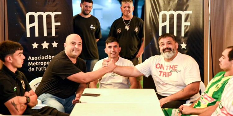 Fútbol | Las Mandarinas y Defensores de Glew definen al «Campeón de Campeones»