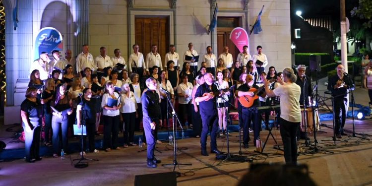 Coro | Poné tu voz en movimiento: el Coro Municipal de San Vicente abre su convocatoria 2026