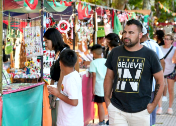 Domselaar | La localidad se viste de fiesta: llega la Feria San Vicente Emprende a la Capilla Santa Clara de Asís