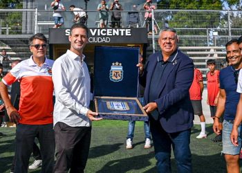 Deportes | San Vicente hizo historia: se inauguró el Estadio Ciudad de San Vicente con la presencia de Claudio «Chiqui» Tapia