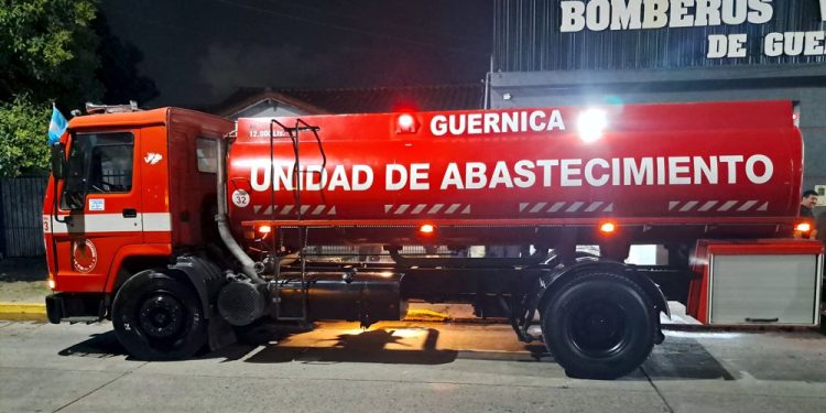 Instituciones | Los Bomberos Voluntarios de Guernica fortalecen su flota con la flamante Unidad 32