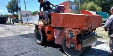 Presidente Perón | El plan de mejorado de calles avanza con paso firme en los barrios