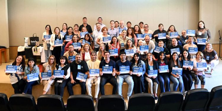 Capacitación | San Vicente potencia su economía: concluyó con éxito el Programa Internacional para Emprendedores