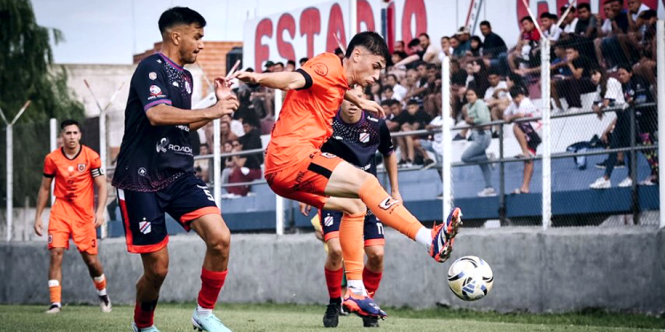 Fútbol | Estrella del Sur brilló en González Catán y se prende en la lucha de arriba del torneo de la C