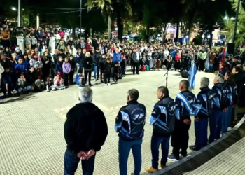 San Vicente | Memoria y Honor: San Vicente se une en una emotiva Vigilia por los Héroes de Malvinas