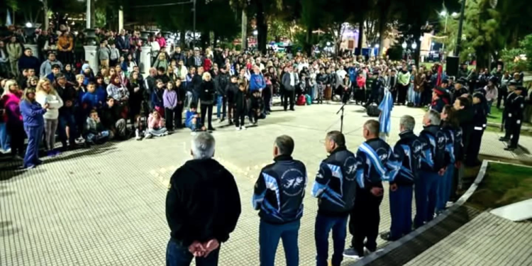 San Vicente | Memoria y Honor: San Vicente se une en una emotiva Vigilia por los Héroes de Malvinas