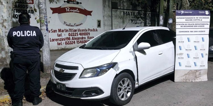 Policiales | Tras persecución, detuvieron a la banda de los «roba techos» en San Vicente