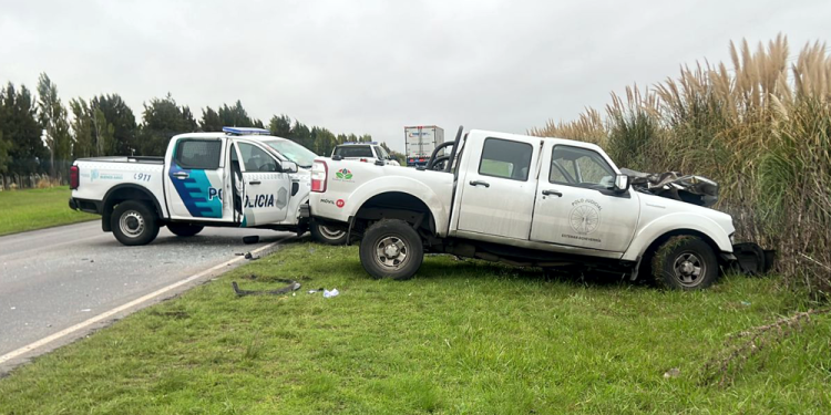 Policiales | Fuerte choque en la Ruta 58: Colisionan un móvil judicial y una patrulla de la FBA