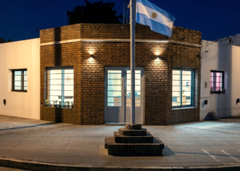 Judiciales | Comisaría de Domselaar: comenzó el juicio contra siete policías por torturas y vejaciones