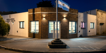 Judiciales | Comisaría de Domselaar: comenzó el juicio contra siete policías por torturas y vejaciones