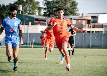 Primera C | Díaz se vistió de héroe en Caseros: Estrella del Sur rescató un empate ante JJ Urquiza