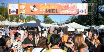 Fiestas populares | Multitudinaria convocatoria en la 12° Fiesta Regional de la Miel en San Vicente