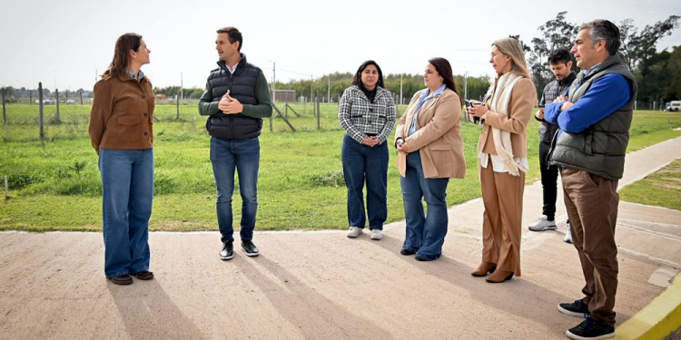 San Vicente | Mantegazza recibió a su par de Moreno Mariel Fernández con quien recorrió distintos puntos del distrito