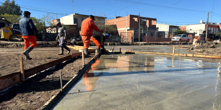 Presidente Perón | Reanudación de la obra de pavimentación en la avenida 139 en La Yaya