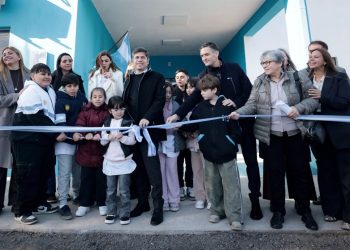Educación | Axel Kicillof inauguró el nuevo edificio de la Escuela Primaria 6 en San Vicente