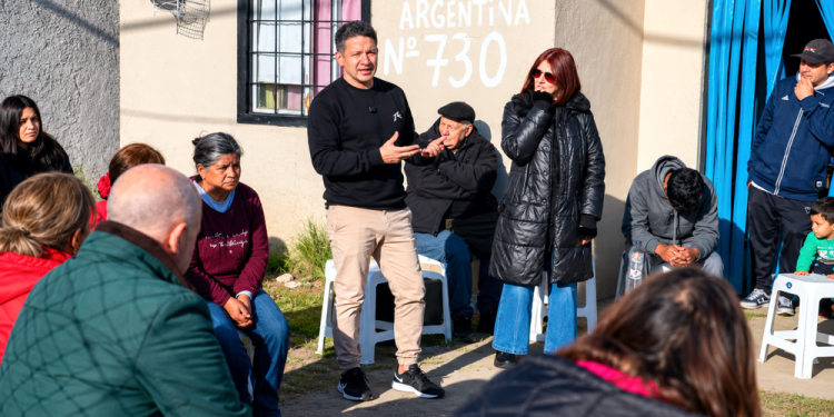 Perfiles | El fenómeno de Adrián Tiesi, el comerciante que pisa fuerte en Presidente Perón desde las redes y el territorio