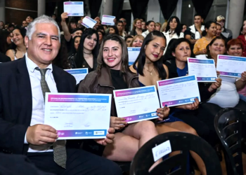 San Vicente | Celebraron a más de 275 nuevos egresados de distintas carreras, reafirmando la apuesta por la educación pública