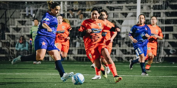 Fútbol femenino y veterano | Apasionante cierre de la fase clasificatoria en la Liga Metropolitana: se vienen los playoff