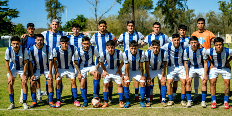 Torneo Federal | SETIA Fútbol Club debutó con firmeza y se impuso por 2 a 0 ante Estrella del Sur