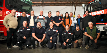 San Vicente | Apoyo a los servidores públicos: el Municipio y el CAS entregaron una millonaria recaudación a los Bomberos Voluntarios