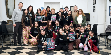 Cultura | De San Vicente al mundo: el intendente Nicolás Mantegazza reconoció el talento internacional de bailarines locales